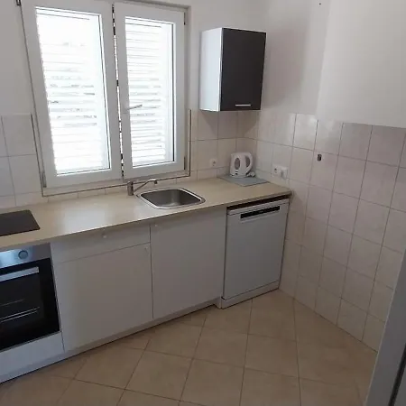 Apartments Zvone,Place By The Sea