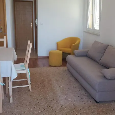 Apartments Zvone,Place By The Sea Apartman