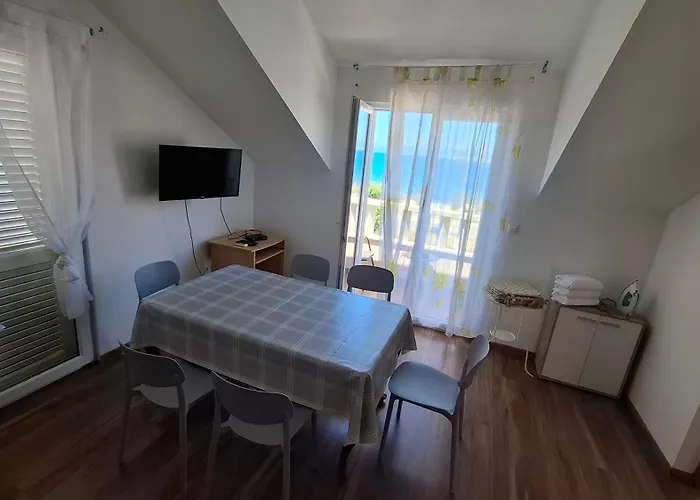 Zvone,place By The Sea شقة
