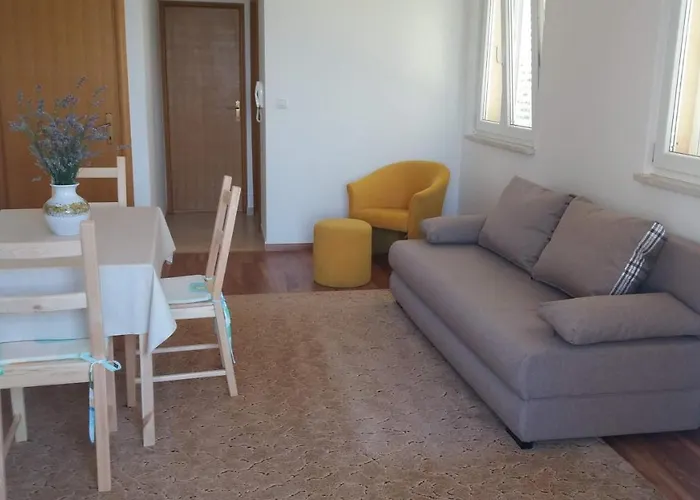 Zvone,place By The Sea شقة